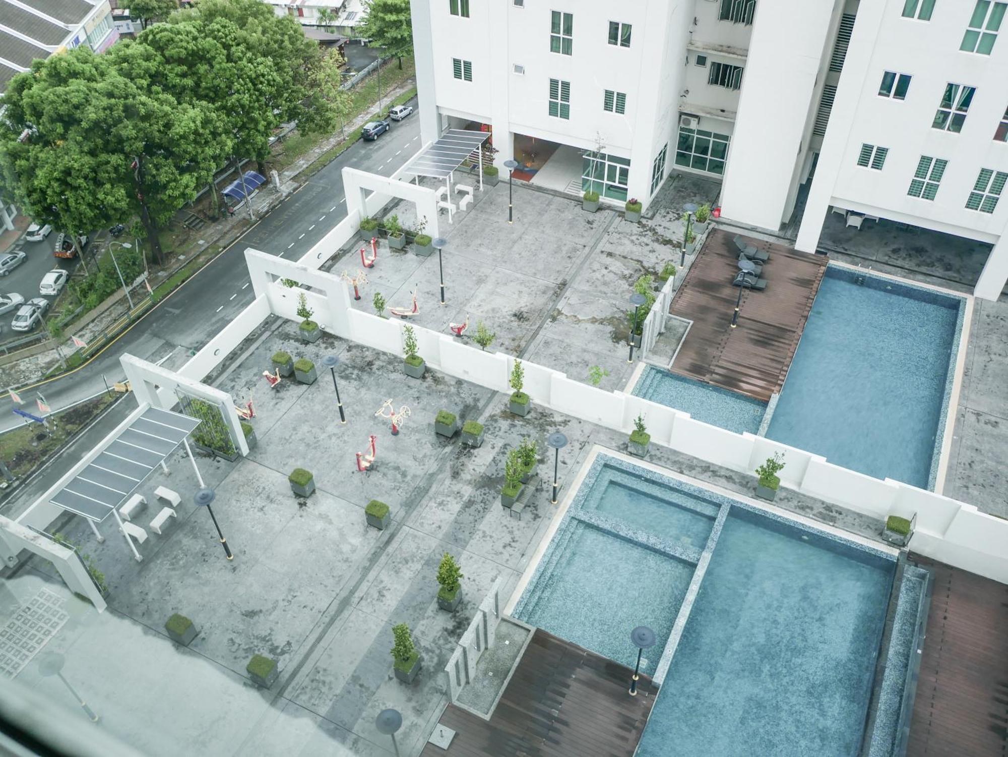 Penang Straits Garden Condominium Georgetown Exterior photo